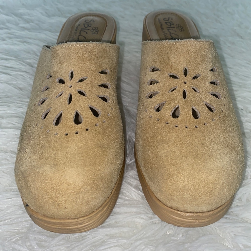Sbicca Boho tan suede handmade in California clogs 3" wedge - Picture 8 of 8